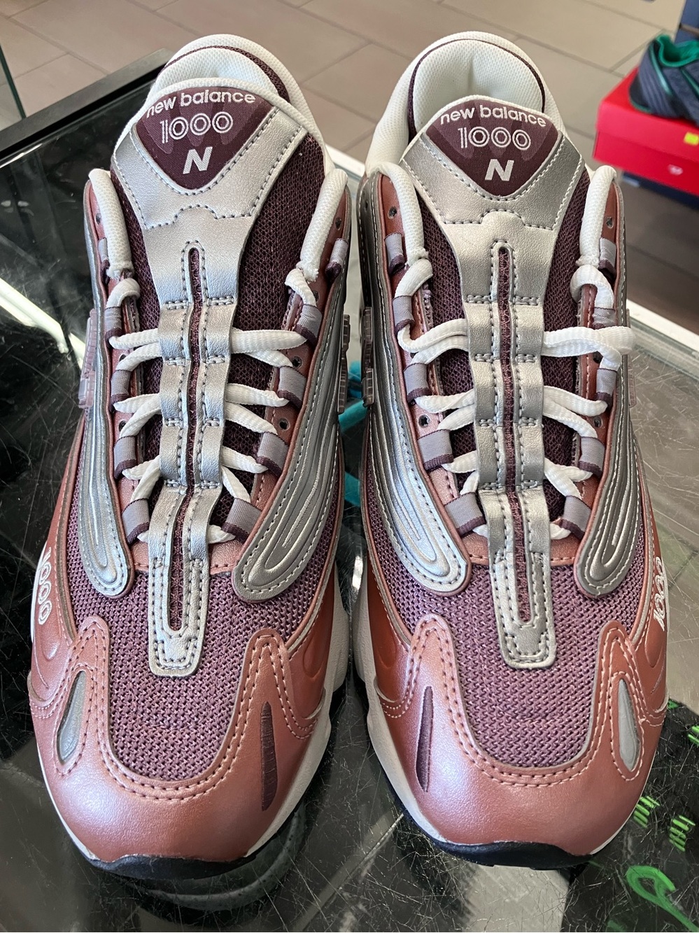 New Balance 1000 Rose Gold Size 8.5 - Picture 3 of 9